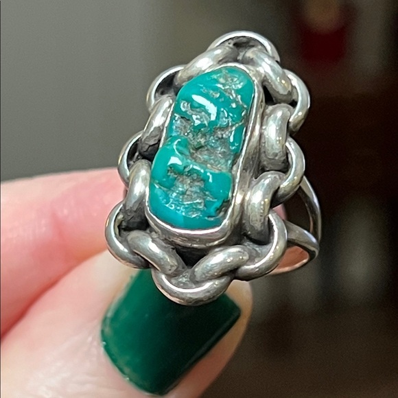 Vintage Native American Signed Turquoise Chain Link Sterling Silver Ring - Picture 8 of 9